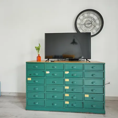Appartement Chic And Spacious With Parking Gennevilliers